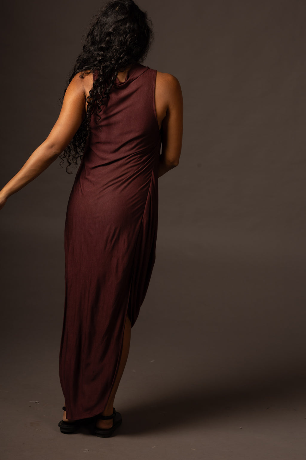 Ripple Dress / High Neck - Maroon