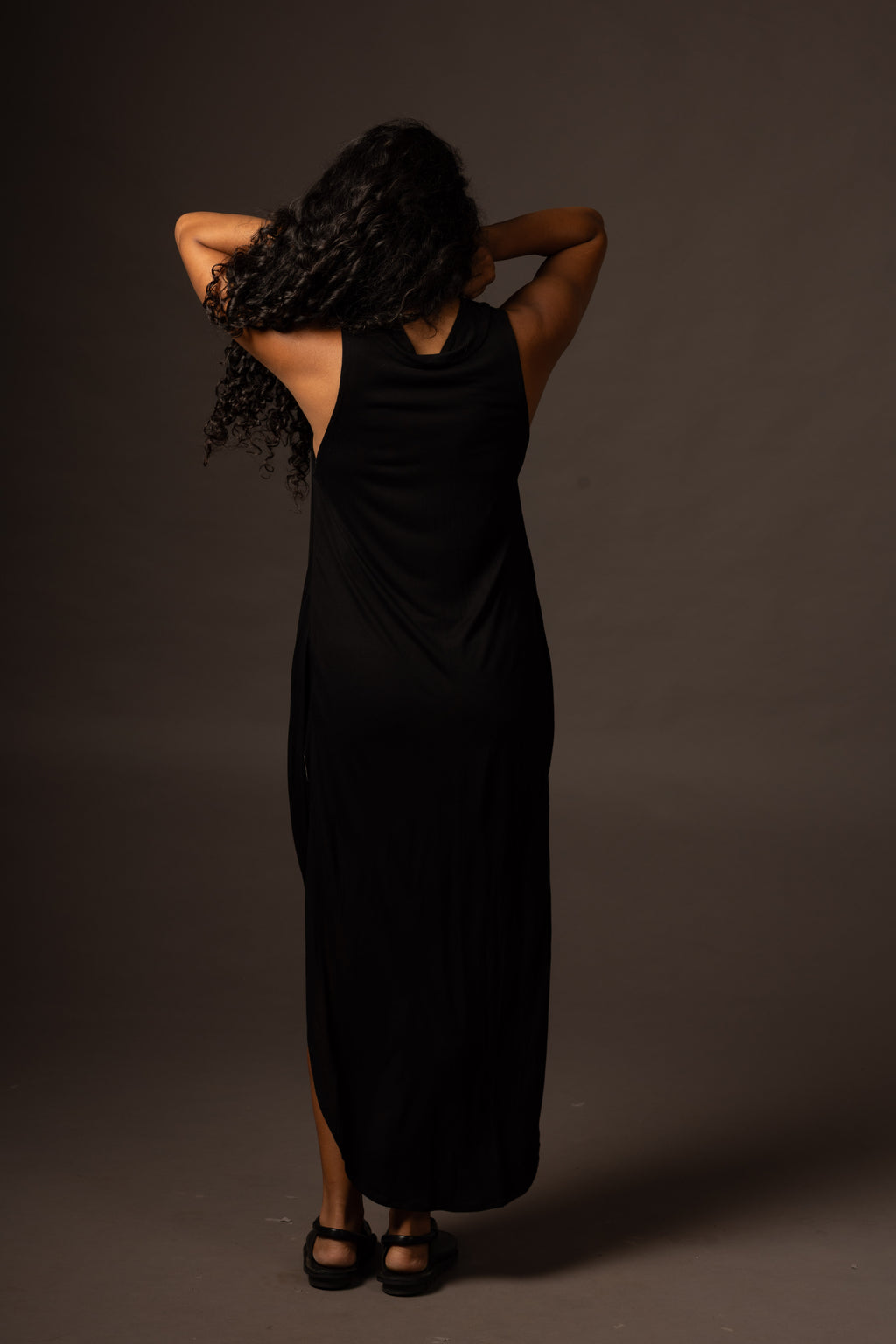 Ripple Dress / High Neck - Black