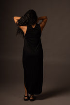 Ripple Dress / High Neck - Black