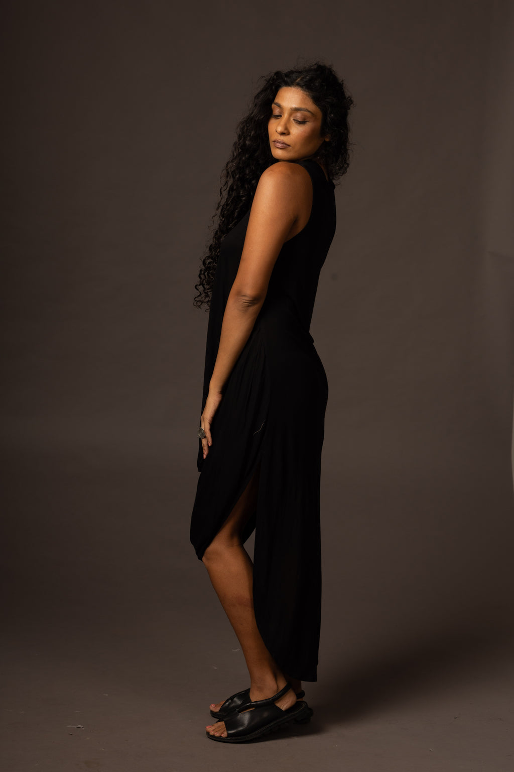 Ripple Dress / High Neck - Black